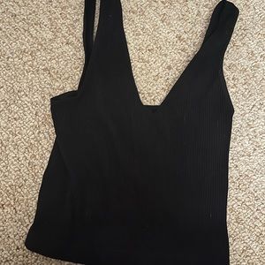Black ribbed tank